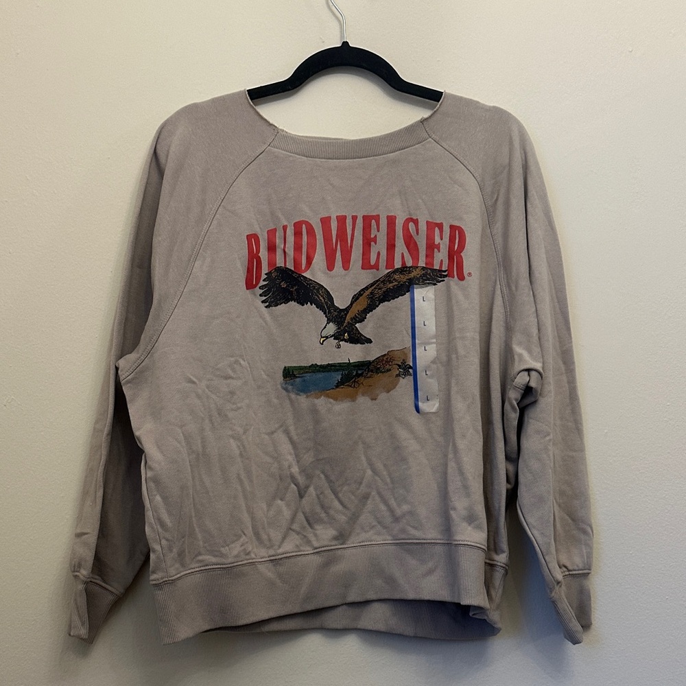 Budweiser Graphic Beige Women's Crew Neck Sweatshirt‎ Lightweight L Comfy Trendy